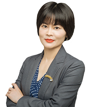 黄晓勤.jpg