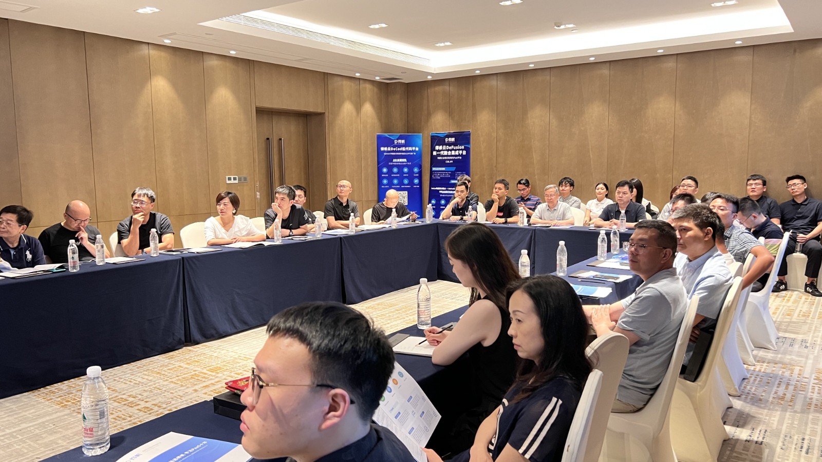 会议会场1 (1).jpg